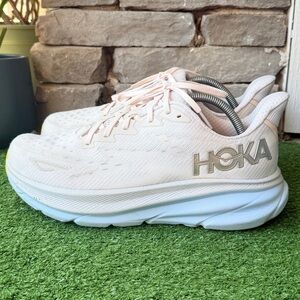 11 Hoka One One Clifton Women's Pale Pink and White Sneakers